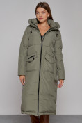Оптом Пальто утепленное с капюшоном зимнее женское зеленого цвета 133159Z, фото 9
