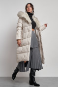 Оптом Пальто утепленное с капюшоном и мехом зимнее женское бежевого цвета 133203B, фото 2