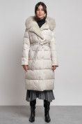 Оптом Пальто утепленное с капюшоном и мехом зимнее женское бежевого цвета 133203B, фото 3