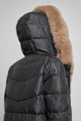 Оптом Пальто утепленное с капюшоном и мехом зимнее женское черного цвета 133203Ch в Перми, фото 12