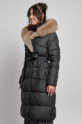 Оптом Пальто утепленное с капюшоном и мехом зимнее женское черного цвета 133203Ch, фото 22