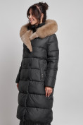 Оптом Пальто утепленное с капюшоном и мехом зимнее женское черного цвета 133203Ch, фото 6