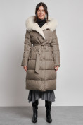 Оптом Пальто утепленное с капюшоном и мехом зимнее женское коричневого цвета 133203K, фото 2