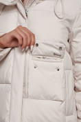 Оптом Пальто утепленное с капюшоном зимнее женское бежевого цвета 133208B, фото 7