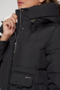 Оптом Пальто утепленное с капюшоном зимнее женское черного цвета 133208Ch в Ульяновске, фото 13