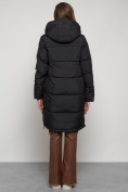 Оптом Пальто утепленное с капюшоном зимнее женское черного цвета 133208Ch в Екатеринбурге, фото 4