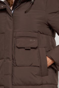 Оптом Пальто утепленное с капюшоном зимнее женское коричневого цвета 133208K, фото 10