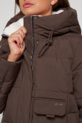 Оптом Пальто утепленное с капюшоном зимнее женское коричневого цвета 133208K, фото 14