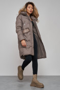 Оптом Пальто утепленное с капюшоном зимнее женское коричневого цвета 13332K, фото 19