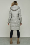Оптом Пальто утепленное с капюшоном зимнее женское серого цвета 13332Sr в Ульяновске, фото 5
