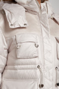 Оптом Куртка зимняя женская модная с капюшоном бежевого цвета 13338B в Казани, фото 10