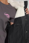 Оптом Куртка зимняя женская модная с капюшоном черного цвета 13338Ch в Казани, фото 16