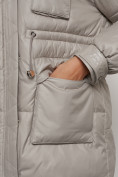 Оптом Куртка зимняя женская модная с капюшоном светло-коричневого цвета 13338SK в Казани, фото 11