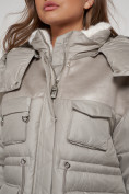 Оптом Куртка зимняя женская модная с капюшоном светло-коричневого цвета 13338SK в Екатеринбурге, фото 14