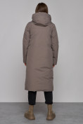 Оптом Пальто утепленное двухстороннее женское коричневого цвета 13343K в Казани, фото 4