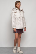 Оптом Куртка зимняя женская модная из овчины бежевого цвета 13350B в Казани, фото 3