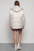 Оптом Куртка зимняя женская модная из овчины бежевого цвета 13350B в Екатеринбурге, фото 4
