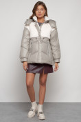 Оптом Куртка зимняя женская модная из овчины светло-коричневого цвета 13350SK в Екатеринбурге