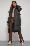 Оптом Пальто утепленное с капюшоном зимнее женское темно-серого цвета 13816TC, фото 8