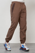 Оптом Спортивный костюм мужской модный коричневого цвета 15006K в Уфе, фото 7