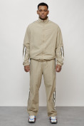 Оптом Спортивный костюм мужской модный бежевого цвета 15007B в Сочи