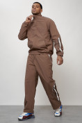 Оптом Спортивный костюм мужской модный коричневого цвета 15007K в Новосибирске, фото 10