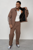 Оптом Спортивный костюм мужской модный коричневого цвета 15007K в  Красноярске, фото 15