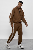 Оптом Спортивный костюм мужской оригинал коричневого цвета 15012K в Тюмени, фото 3