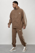 Оптом Спортивный костюм мужской модный из микровельвета бежевого цвета 15015B в Кемерово, фото 2