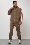 Оптом Спортивный костюм мужской модный из микровельвета бежевого цвета 15015B в Оренбурге, фото 9