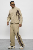 Оптом Спортивный костюм мужской плащевой бежевого цвета 1508B в Волгоградке, фото 2