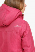 Оптом Куртка парка зимняя женская малинового цвета 18113М в Перми, фото 7