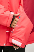 Оптом Женская зимняя горнолыжная куртка большого размера розового цвета 1850R в Новосибирске, фото 5
