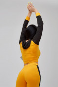 Оптом Спортивный костюм для фитнеса женский желтого цвета 21111J в Казани, фото 26