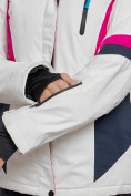Оптом Горнолыжная куртка женская зимняя белого цвета 2201-1Bl в  Красноярске, фото 4