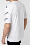 Оптом Мужская футболка с надписью белого цвета 221085Bl в Казани, фото 3