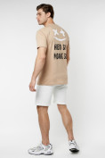Оптом Мужская футболка с принтом бежевого цвета 221147B в Казани, фото 6