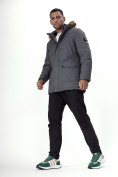 Оптом Парка мужская зимняя с мехом темно-серого цвета 22205TC в Казани, фото 2