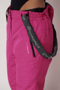 Оптом Полукомбинезон брюки горнолыжные женские малинового цвета 2221M в Казани, фото 15
