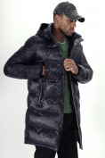 Оптом Куртка удлинённая мужская зимняя темно-синего цвета 22306TS в Казани, фото 8