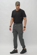 Оптом Брюки джоггеры спортивные с карманами мужские серого цвета 224Sr в Екатеринбурге, фото 2