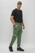 Оптом Брюки джоггеры спортивные с карманами мужские зеленого цвета 224Z в Екатеринбурге, фото 3