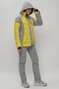 Оптом Горнолыжная куртка женская зимняя великан желтого цвета 2272-1J в  Красноярске, фото 14