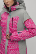 Оптом Горнолыжная куртка женская зимняя великан розового цвета 2272-1R в Омске, фото 3
