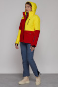 Оптом Горнолыжная куртка женская зимняя желтого цвета 2302-1J в Казани, фото 8