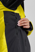 Оптом Горнолыжная куртка женская зимняя желтого цвета 2306J в Екатеринбурге, фото 7
