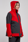Оптом Горнолыжная куртка женская зимняя большого размера красного цвета 23661Kr в Екатеринбурге, фото 12