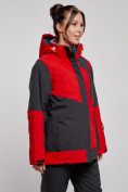 Оптом Горнолыжная куртка женская зимняя большого размера красного цвета 23661Kr в Екатеринбурге, фото 3