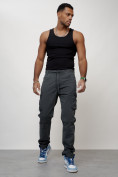 Оптом Джинсы карго мужские с накладными карманами темно-серого цвета 2401TC в Перми, фото 9