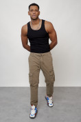 Оптом Джинсы карго мужские с накладными карманами бежевого цвета 2402B в Уфе, фото 3